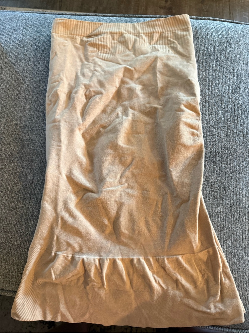 Assets by Spanx Nude/Tan Shapewear Slip